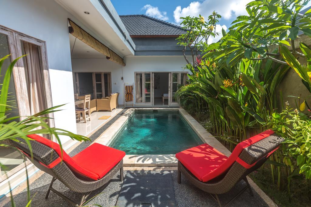 Castro Villa Seminyak  Exterior photo